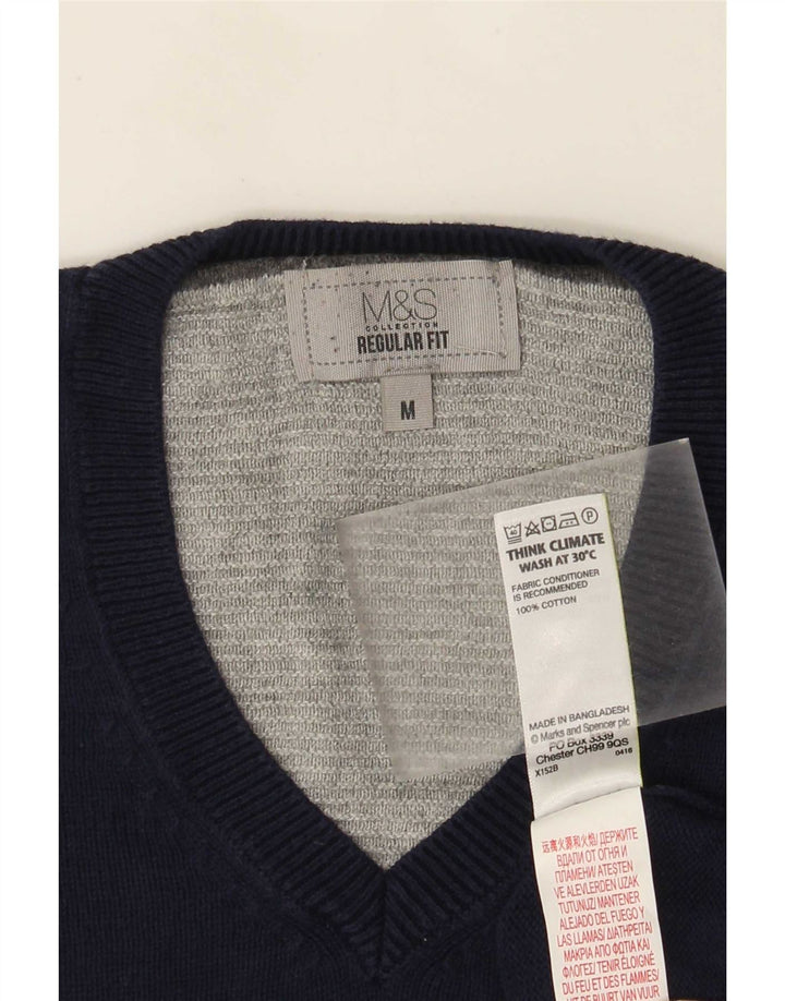 Marks & Spencer Herren-Pullover mit normaler Passform und V-Ausschnitt in mittlerem Marineblau