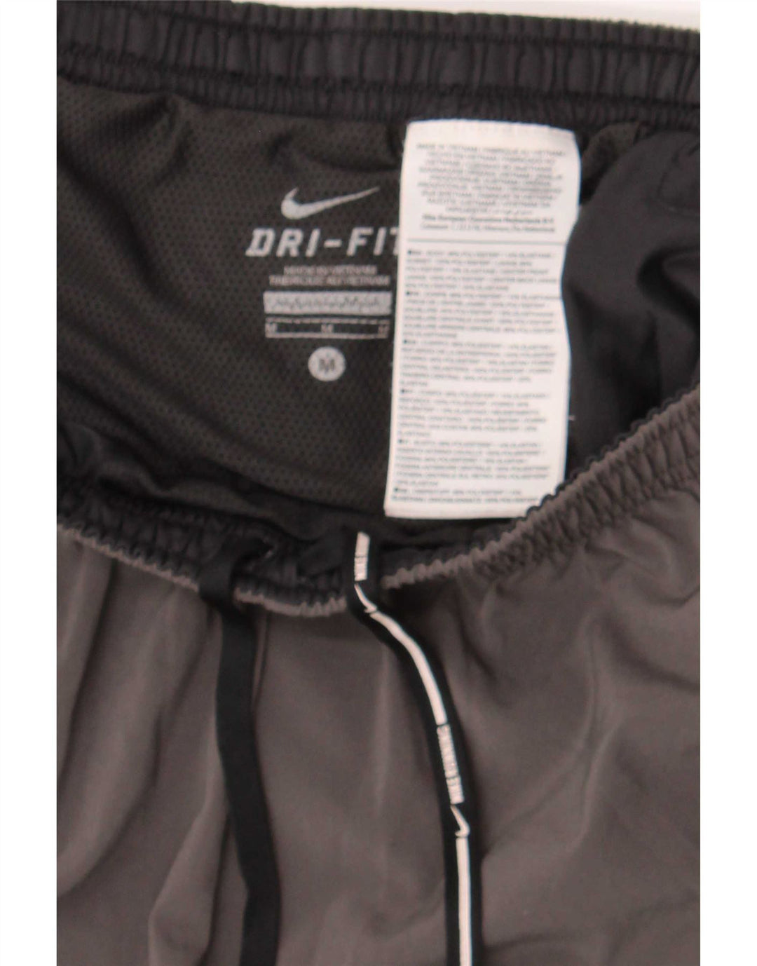 Nike Herren-Sportshorts aus mittelgrauem Polyester