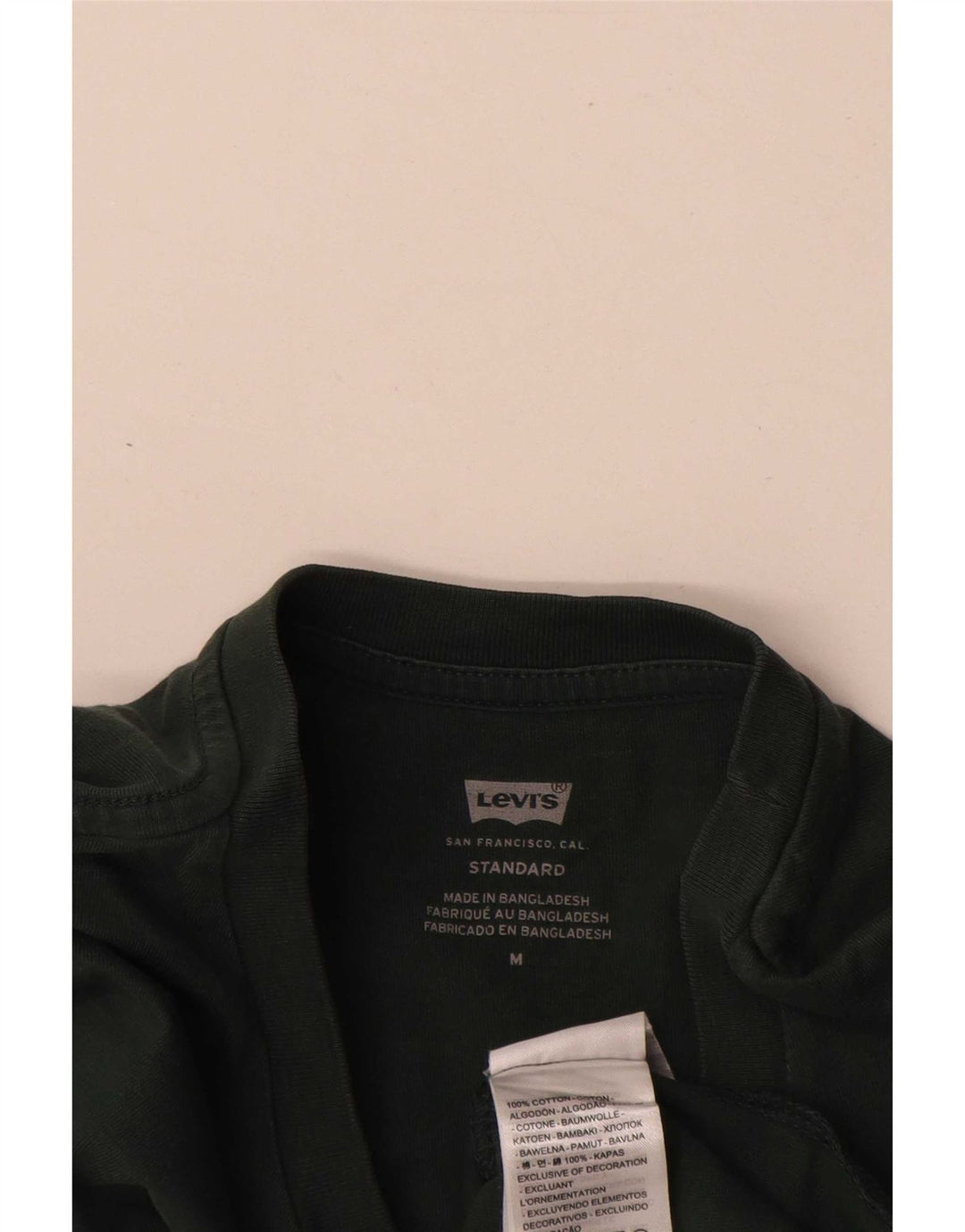 Levi's Herren Standard-T-Shirt-Oberteil aus mittelgrüner Baumwolle