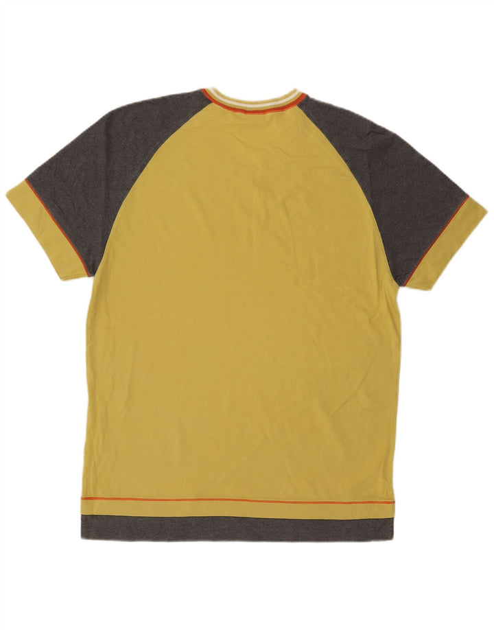 Fila Herren Grafik-T-Shirt-Oberteil aus mittelgelber Colourblock-Baumwolle