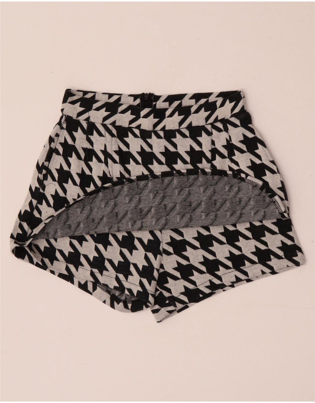 Zara Damen Trafaluc Casual Shorts Small W26 Schwarzer Hahnentritt