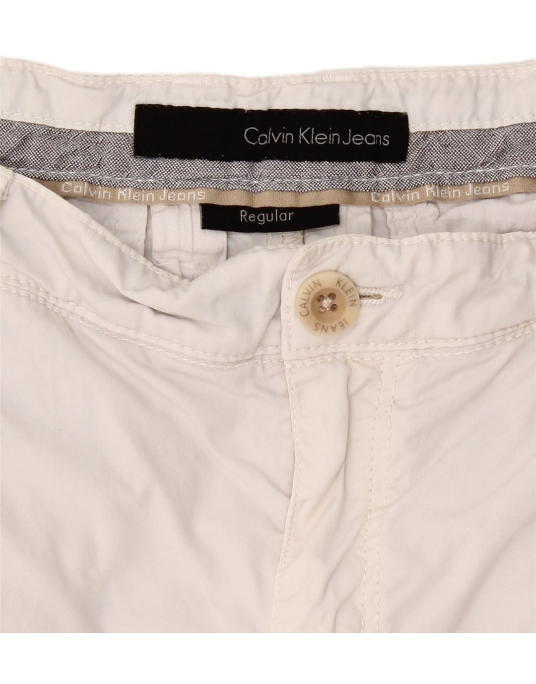 CALVIN KLEIN Mens Regular Chino Shorts W32 Medium White Cotton Vintage Calvin Klein and Second-Hand Calvin Klein from Messina Hembry 