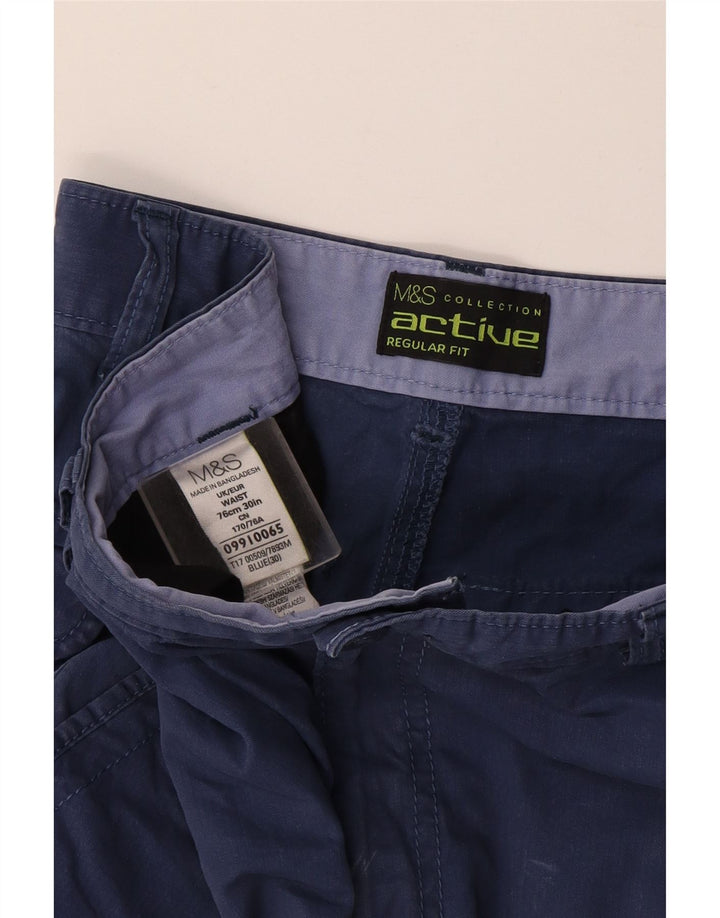 MARKS & SPENCER Herren-Cargoshorts mit normaler Passform, W30, mittelblaue Baumwolle