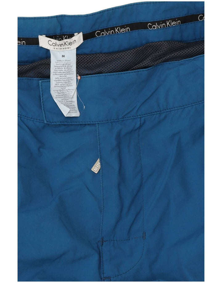 Calvin Klein Herren-Badeshorts aus mittelblauer Baumwolle