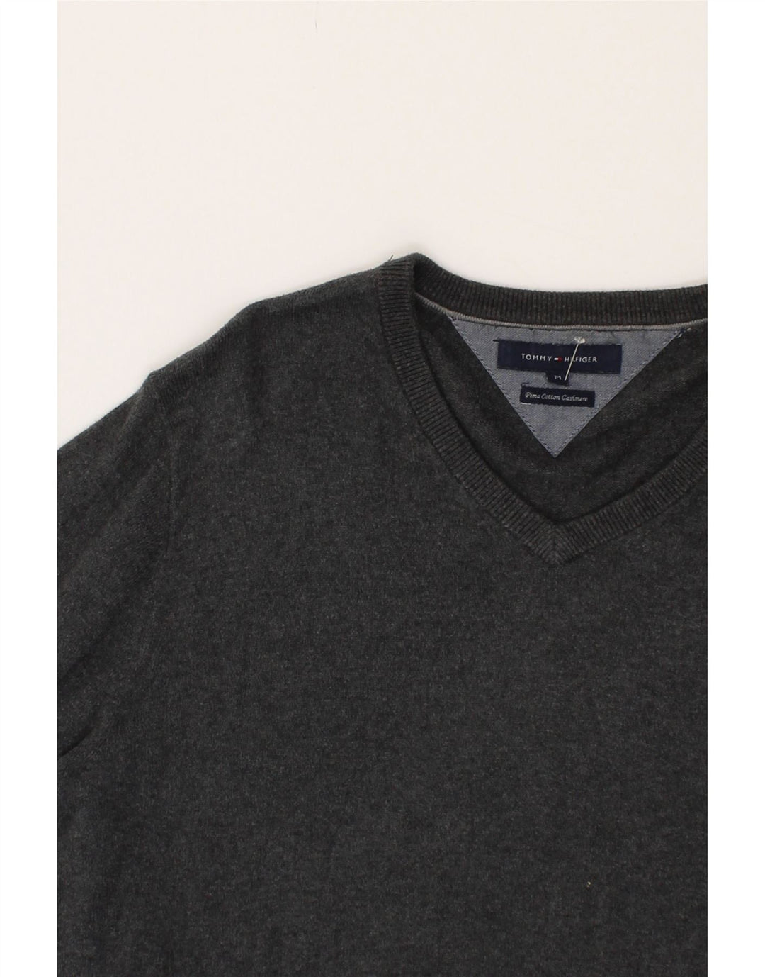 TOMMY HILFIGER Mens V-Neck Jumper Sweater Medium Grey Cotton Vintage Tommy Hilfiger and Second-Hand Tommy Hilfiger from Messina Hembry 