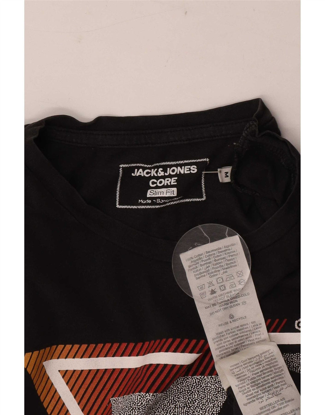 Jack & Jones Herren Slim Fit Grafik-T-Shirt-Oberteil aus mittelschwarzer Baumwolle