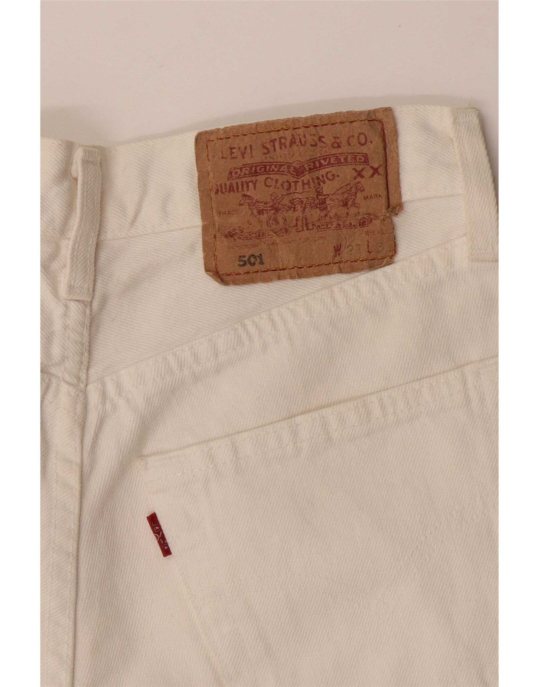 Levi's Damen 501 Jeansshorts W27 Small Weiß