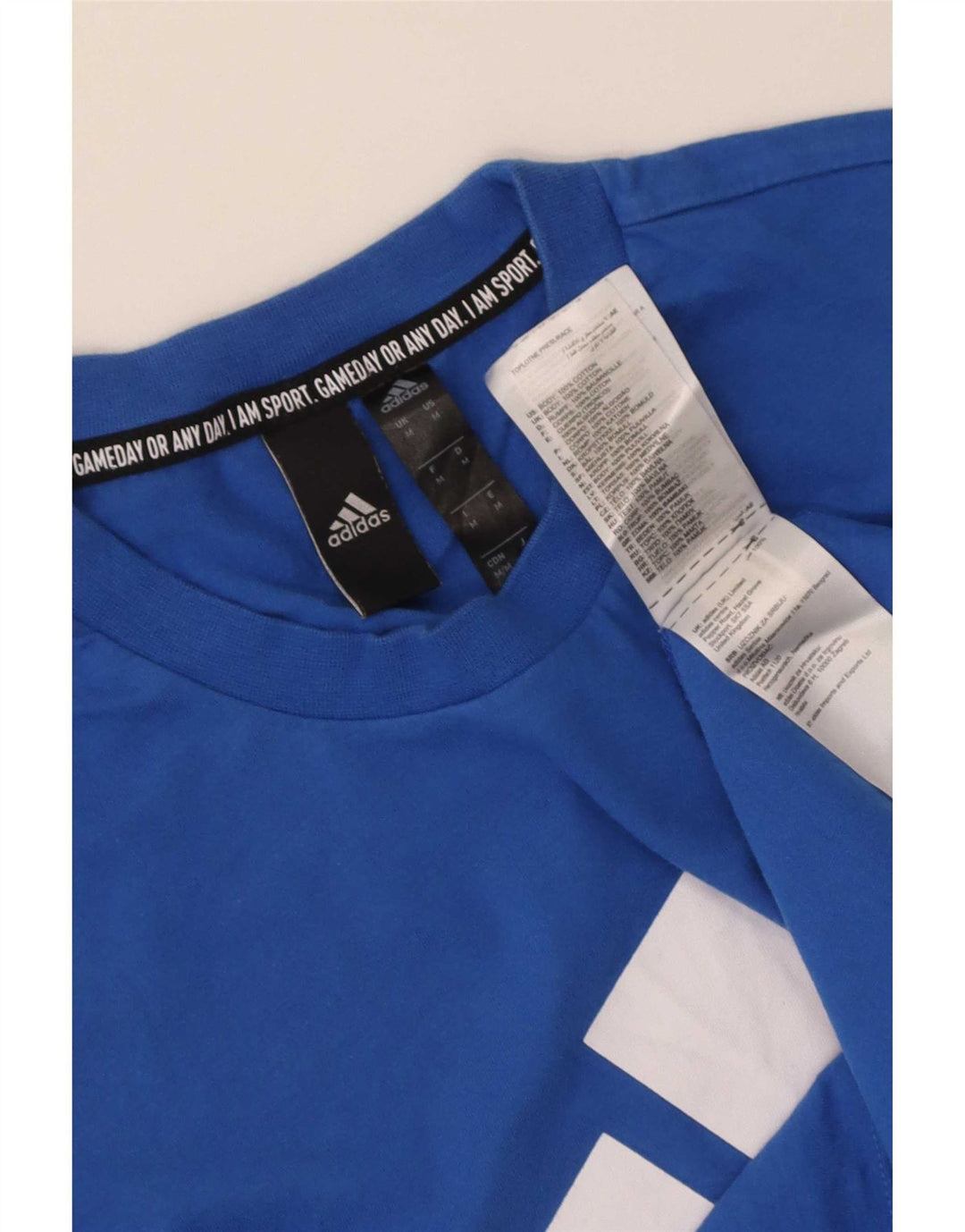 Adidas Herren Grafik-T-Shirt aus mittelblauer Baumwolle