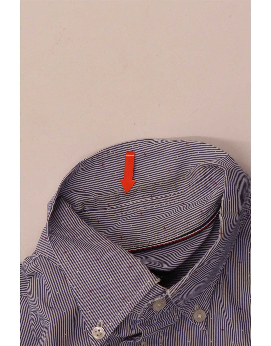 Maßgeschneidertes Herrenhemd von Tommy Hilfiger, Größe 39 15 1/2 Mittelblauer Nadelstreifen