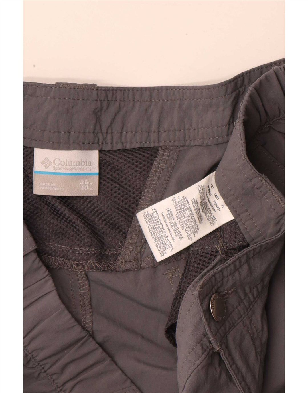 Columbia Herren-Cargoshorts W36, großes graues Nylon