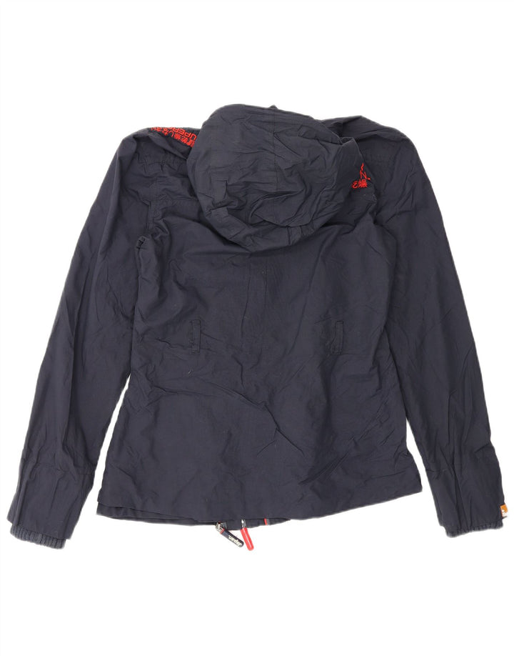 Superdry Damen The Windmac Graphic Regenjacke UK 10 Small Marineblau