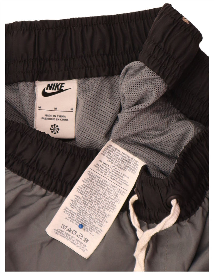 Nike Herren-Badeshorts aus mittelgrauem Colourblock-Polyester