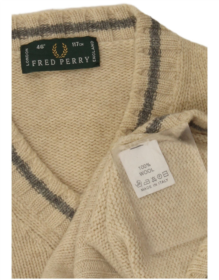 Fred Perry Herren-Pullover mit V-Ausschnitt, große beige Wolle
