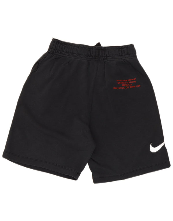 Nike Jungen Sportshorts mit Swoosh-Grafik, 12–13 Jahre, groß, marineblaue Baumwolle