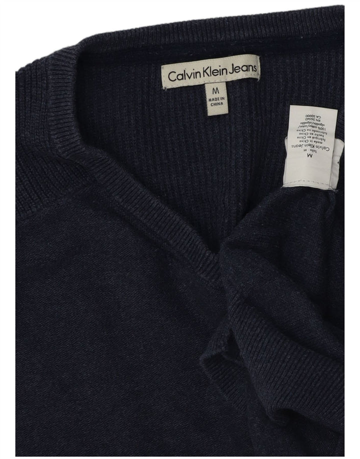 CALVIN KLEIN JEANS Herren-Pullover mit V-Ausschnitt, mittlere marineblaue Baumwolle