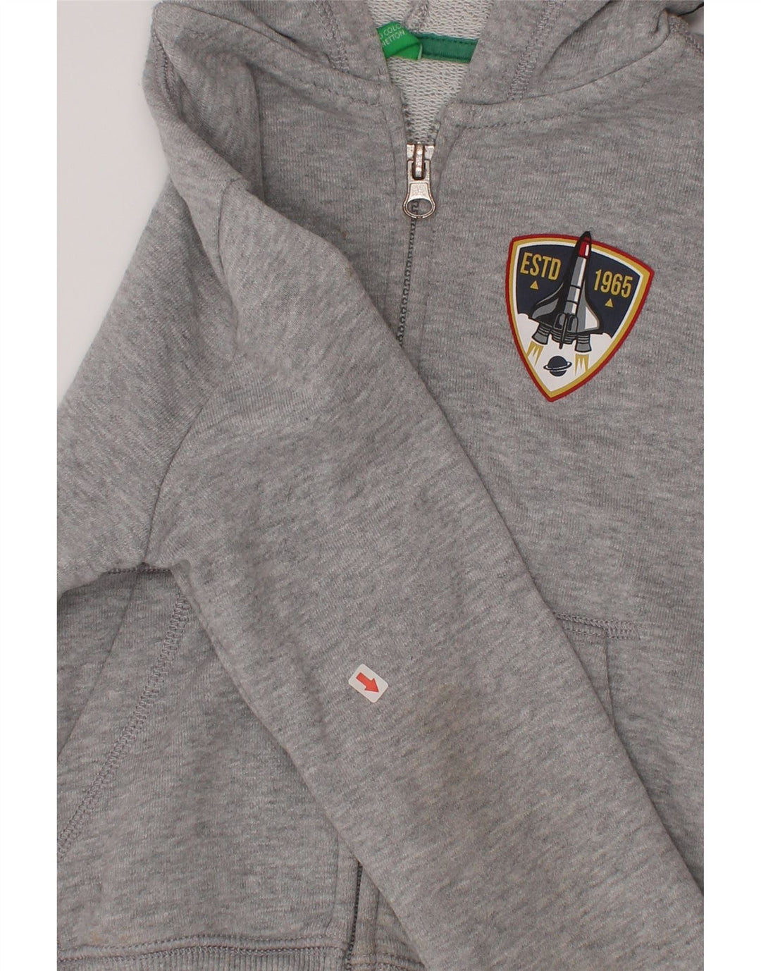 Benetton Jungen-Kapuzenpullover mit grafischem Reißverschluss, 5–6 Jahre, Grau