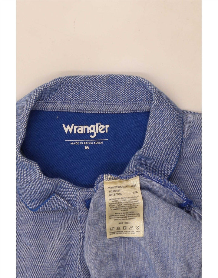 Wrangler Herren-Poloshirt aus mittelblauer Baumwolle