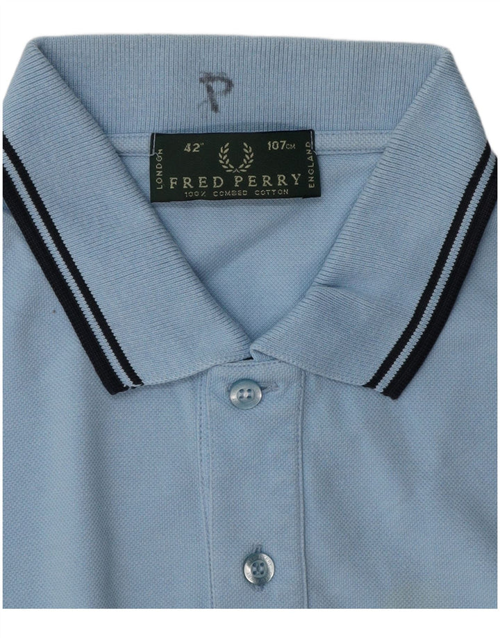 FRED PERRY Herren-Poloshirt aus mittelblauer Baumwolle