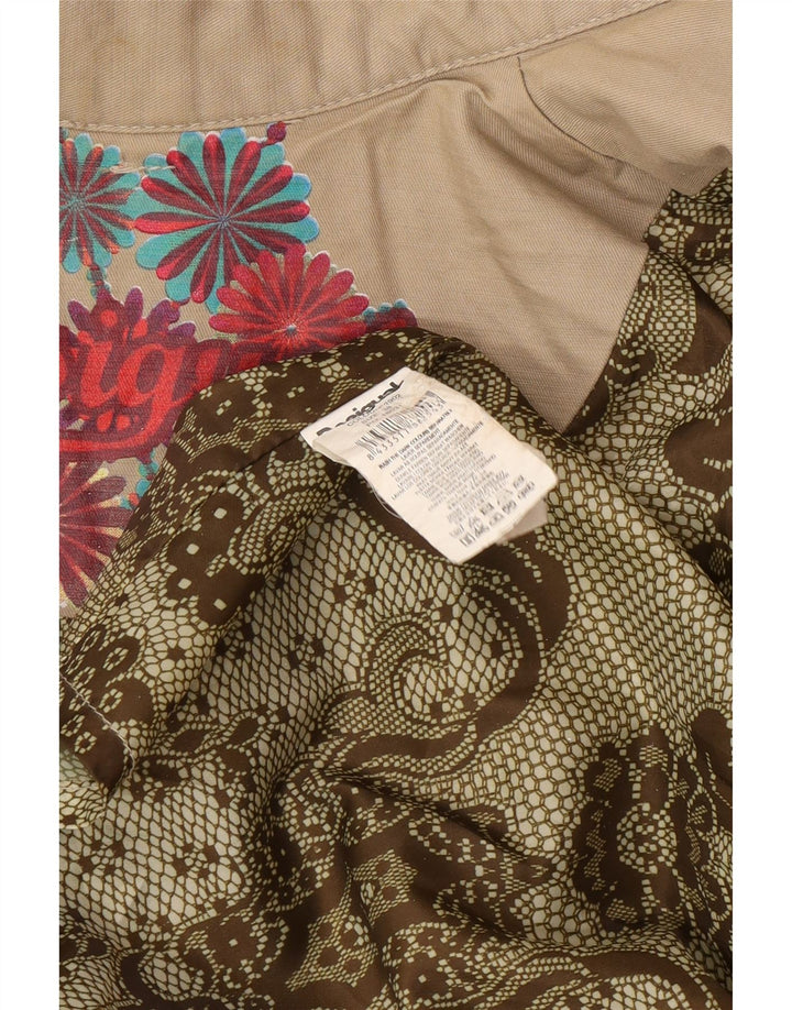 Desigual Damen Zweireihiger Trenchcoat EU 38 Mittelbeige mit Blumenmuster