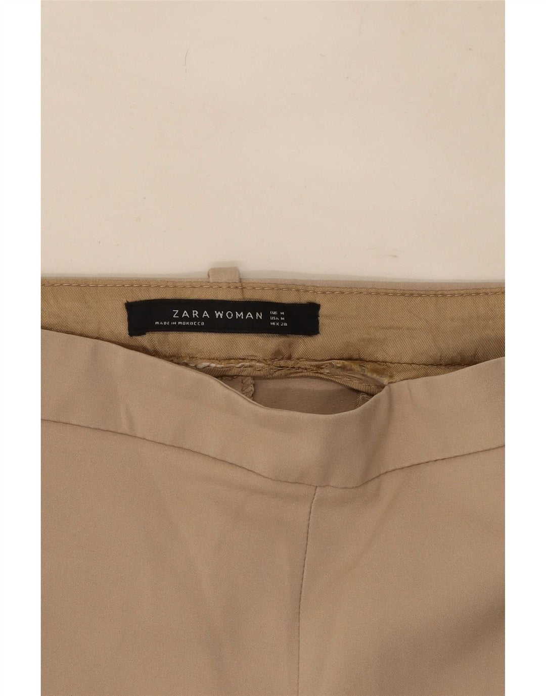 Schmale, kurze Hose von Zara für Damen, mittelgroß, W28, L26, Beige