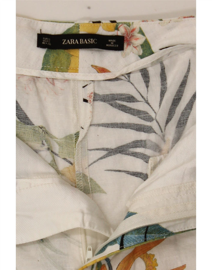 Zara Damen Chinoshorts Small W26 Weiß geblümt