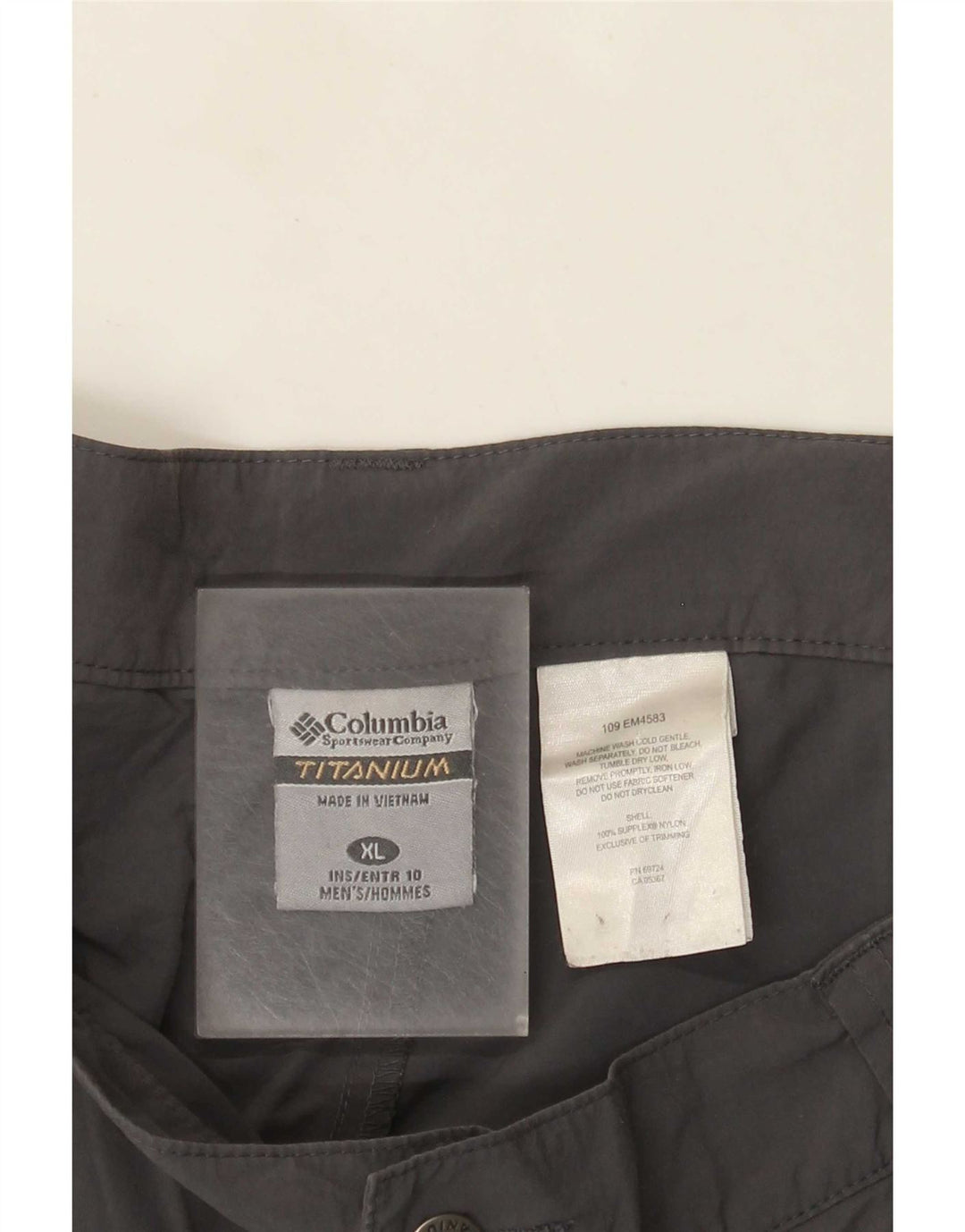 Columbia Herren Titanium Cargo Shorts XL W40 Graues Nylon