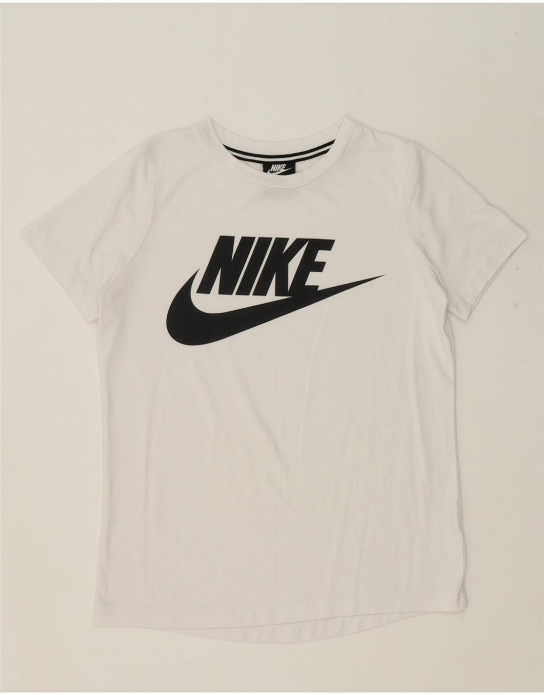 NIKE Womens Graphic T-Shirt Top UK 10 Small White Vintage Nike and Second-Hand Nike from Messina Hembry 
