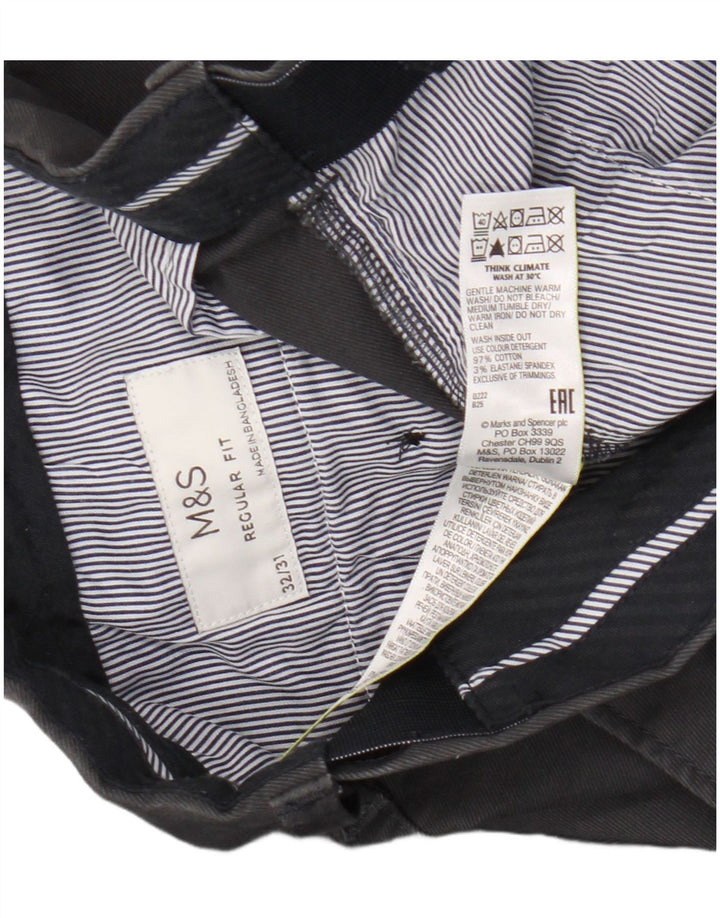 Marks & Spencer Herren-Chinohose mit gerader Passform und normaler Passform, W32 L31, Grau