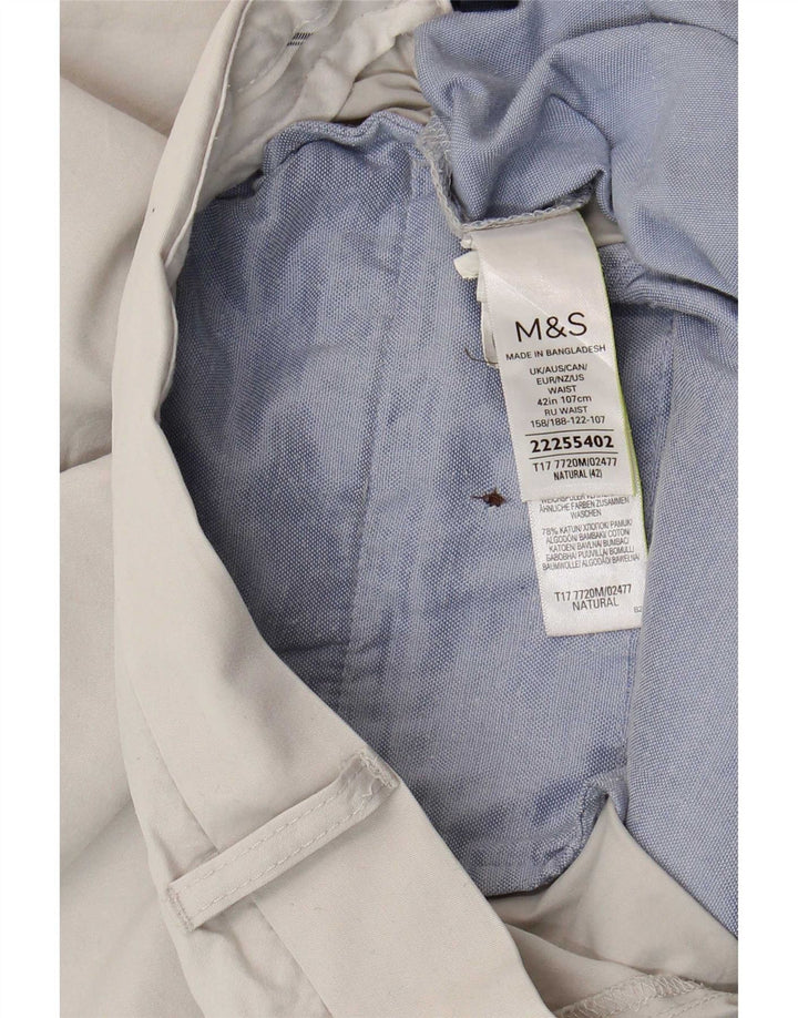 Marks & Spencer Herren Chinoshorts W42 2XL Beige Baumwolle