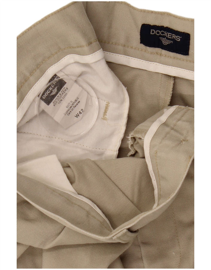 DOCKERS Herren Pegged Chino Shorts W42 2XL Beige Baumwolle