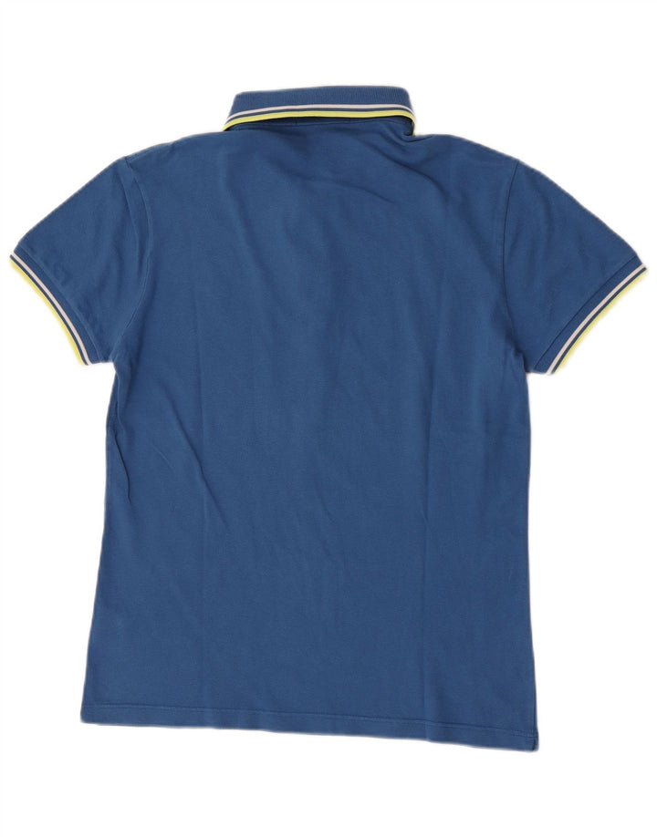 Leichtes und dehnbares Herren-Poloshirt aus mittelblauer, gestreifter Baumwolle von Fred Perry