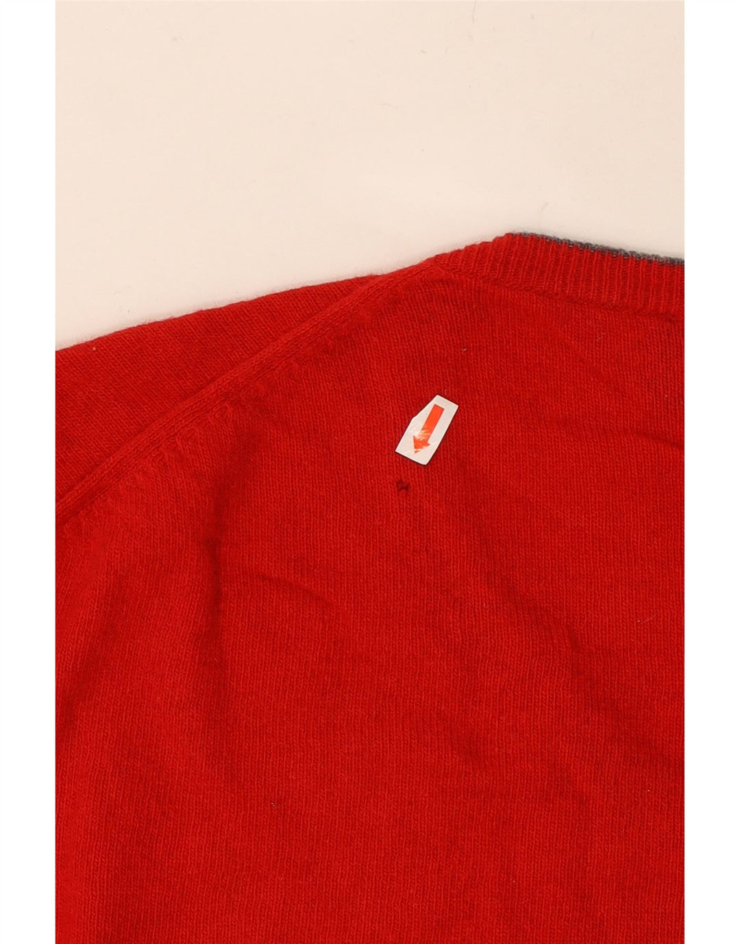 HUGO BOSS Mens Regular Fit V-Neck Jumper Sweater Medium Red Wool Vintage Hugo Boss and Second-Hand Hugo Boss from Messina Hembry 