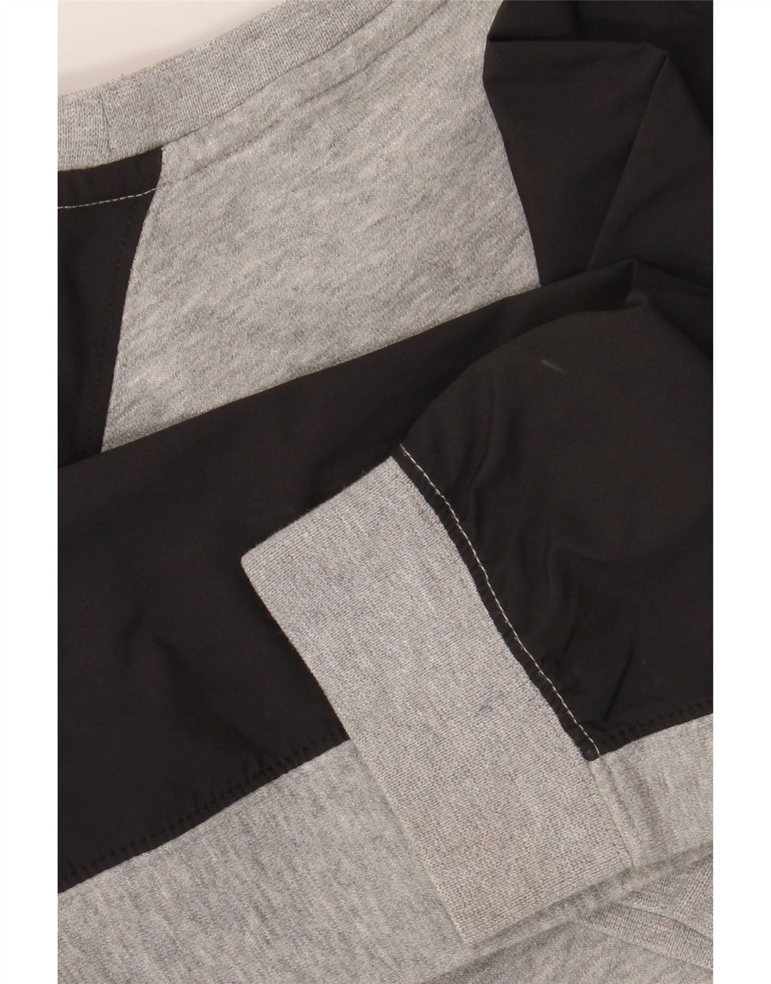 NIKE Grafik-Sweatshirt für Jungen, 10–11 Jahre, Mittelgrau, Farbblock