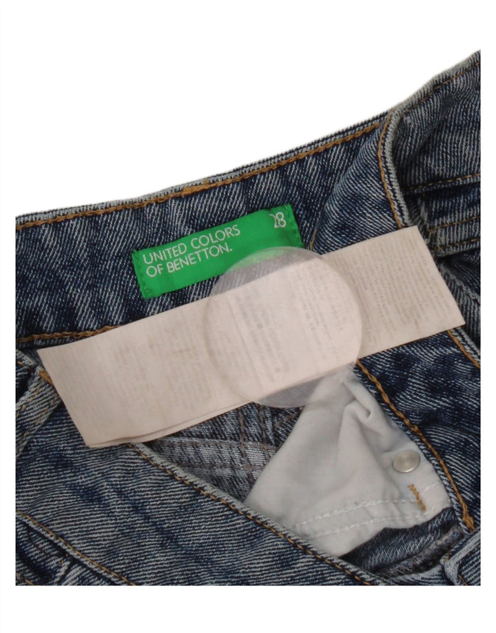 Benetton Damen-Jeansshorts mit Distressed-Grafik, W28, Mittelblau mit Blumenmuster