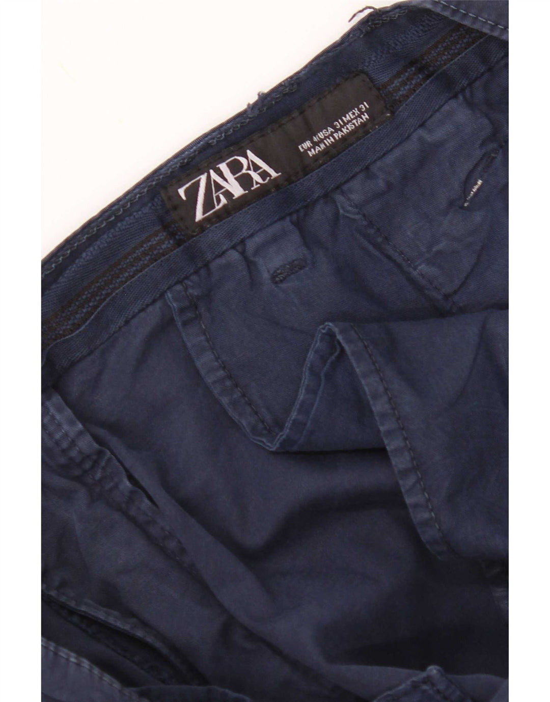 Schmale, verkürzte Herrenhose von Zara, EU 40, Mittel W31 L26, Marineblau