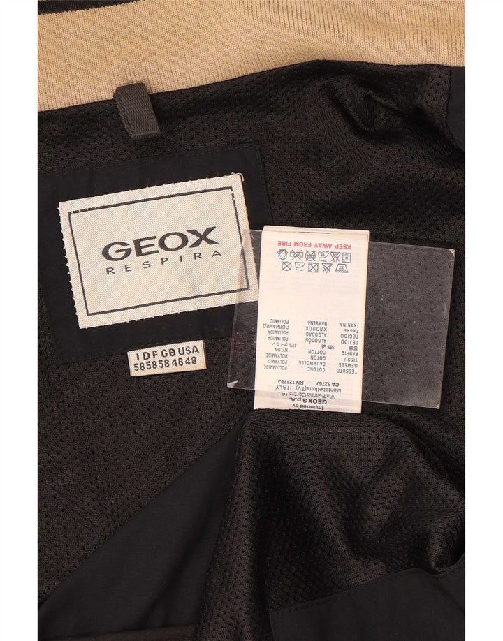 Geox Herren Respira Bomberjacke UK 48 4XL Schwarz Colourblock Polyamid