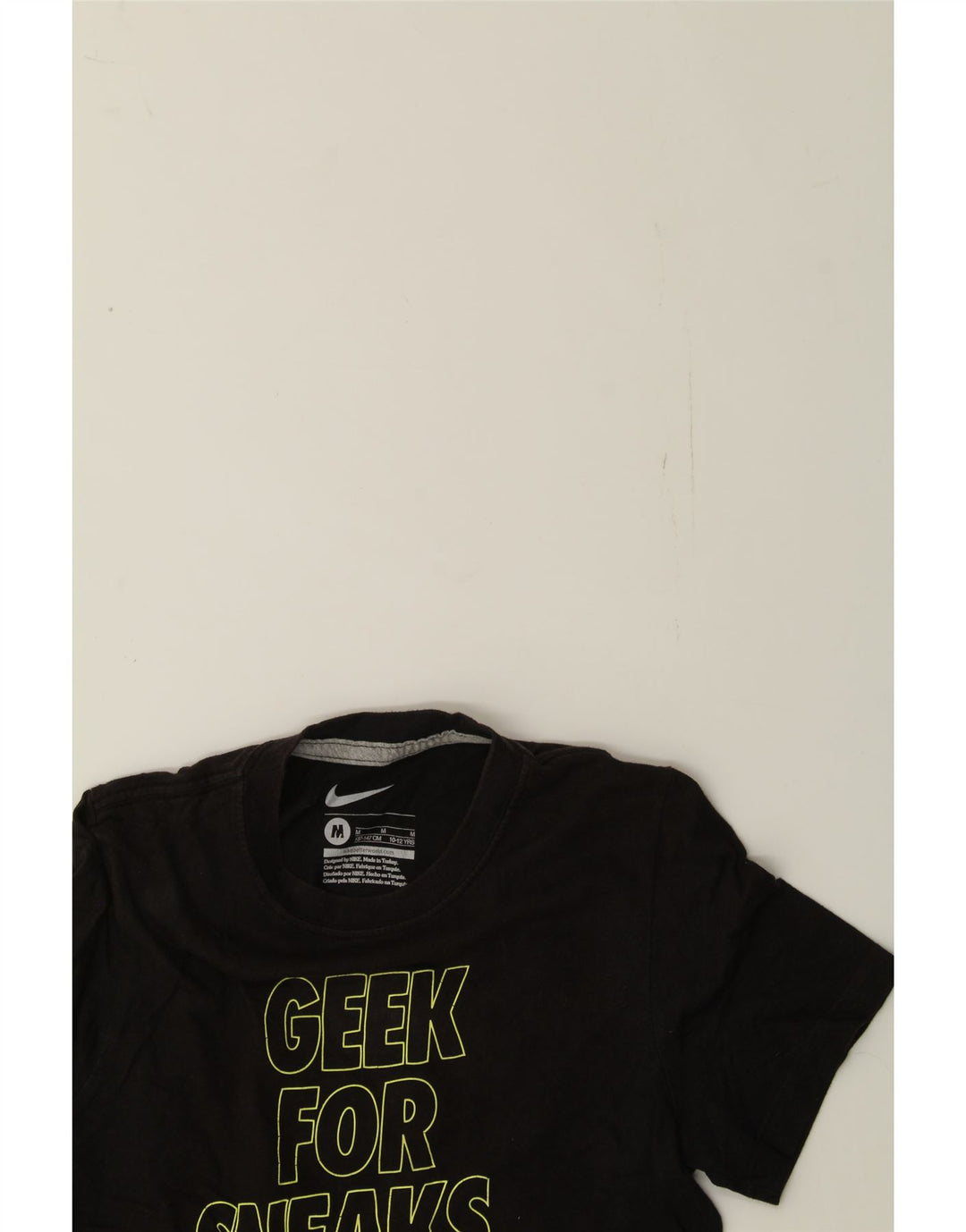 NIKE Boys Graphic T-Shirt Top 10-11 Years Medium Black Cotton Vintage Nike and Second-Hand Nike from Messina Hembry 