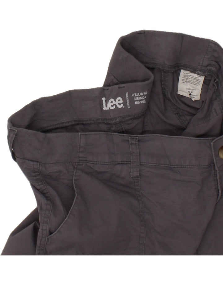 LEE Womens Bermuda Regular Fit Mid Rise Bermuda Shorts US 18 2XL W38  Grey Vintage Lee and Second-Hand Lee from Messina Hembry 