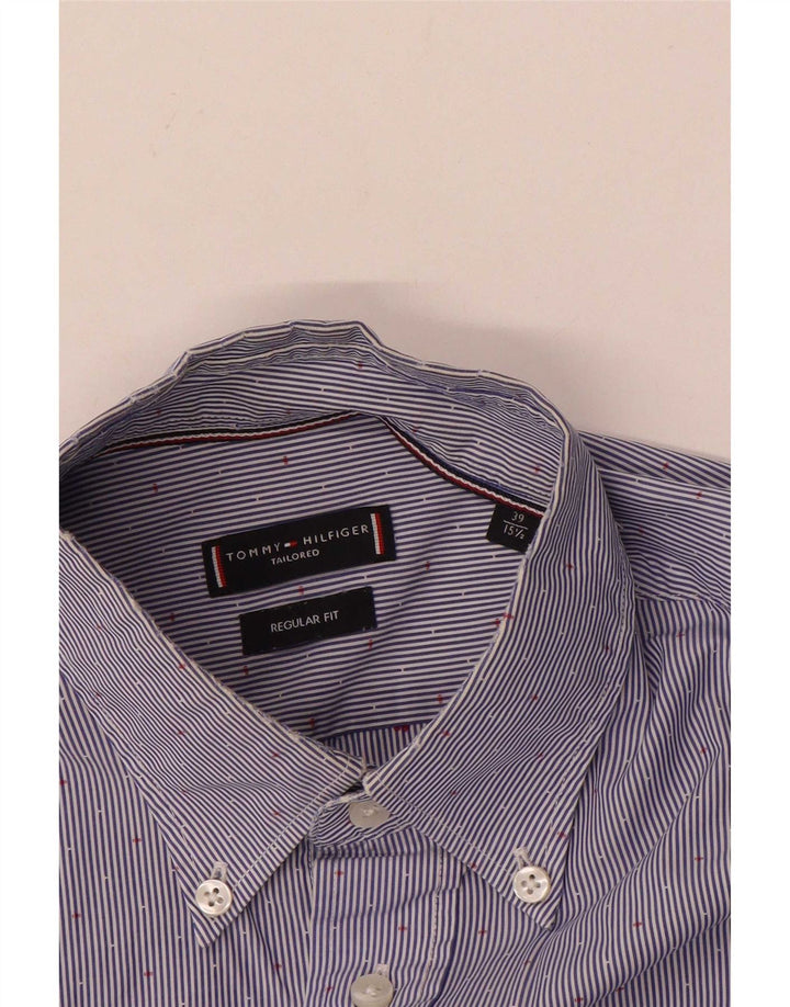 Maßgeschneidertes Herrenhemd von Tommy Hilfiger, Größe 39 15 1/2 Mittelblauer Nadelstreifen