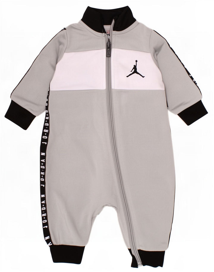 Jordan Baby-Jungen-Overall mit Grafik, 3–6 Monate, graues Farbblock-Polyester