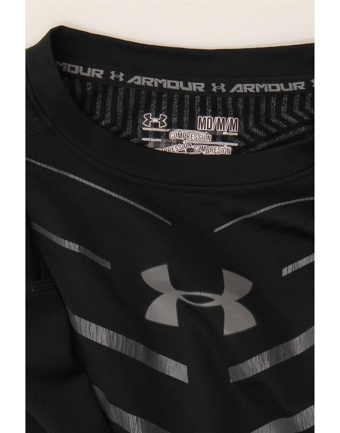 Under Armour Herren-Oberteil mit langen Ärmeln, mittelschwarz gestreift