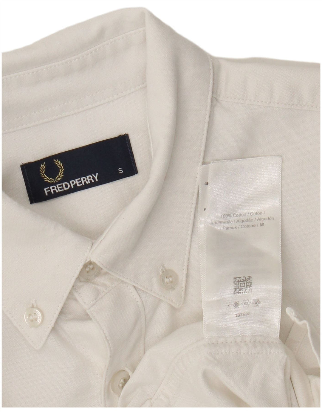 Fred Perry Herrenhemd, Größe S, weiße Baumwolle