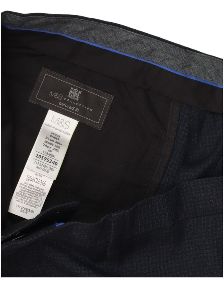 Marks & Spencer Herren-Anzughose mit maßgeschneiderter Passform, W36 L29, Marineblau kariert