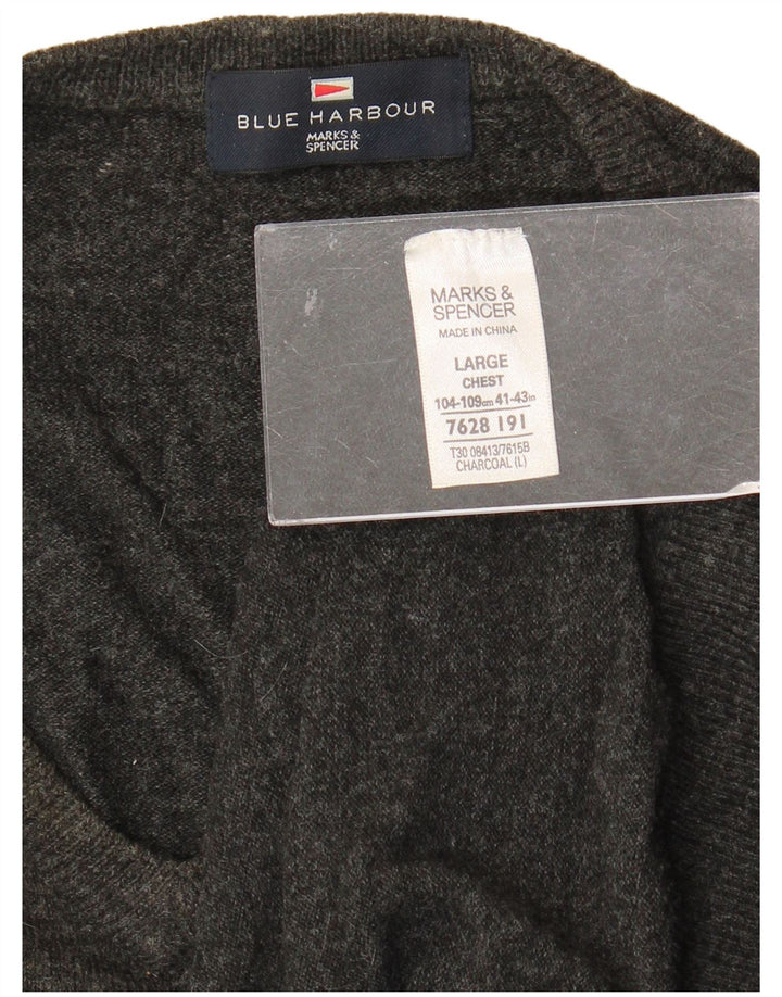 Marks & Spencer Herren Blue Harbor V-Ausschnitt Pullover Pullover Large Grau Acryl