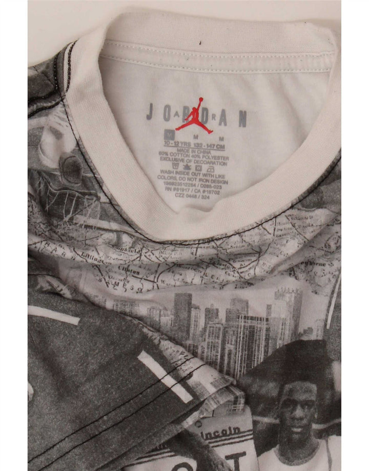 Jordan Grafik-T-Shirt für Jungen, 10–11 Jahre, mittelgraue Patchwork-Baumwolle