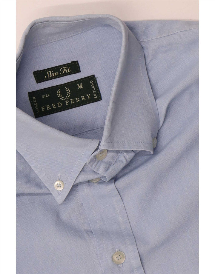 FRED PERRY Herren-Slim-Fit-Hemd aus mittelblauer Baumwolle