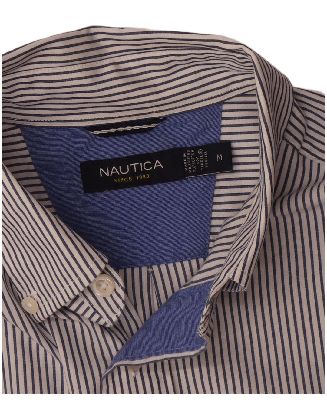 NAUTICA Herrenhemd aus mittelblauer Nadelstreifen-Baumwolle