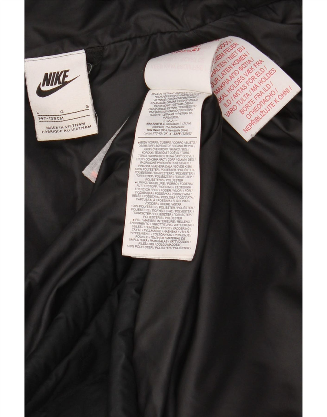 Nike Wattierte Jacke mit Kapuze für Jungen, 12–13 Jahre, Größe L, Schwarz, Polyester