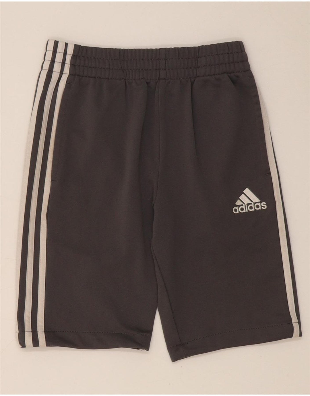 Adidas Sportshorts für Jungen, 10–11 Jahre, mittelgrau