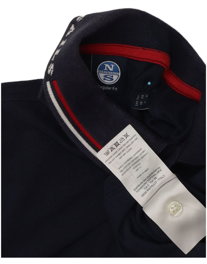 North Sails Herren-Poloshirt mit grafischer regulärer Passform, Größe S, Marineblau, Baumwolle